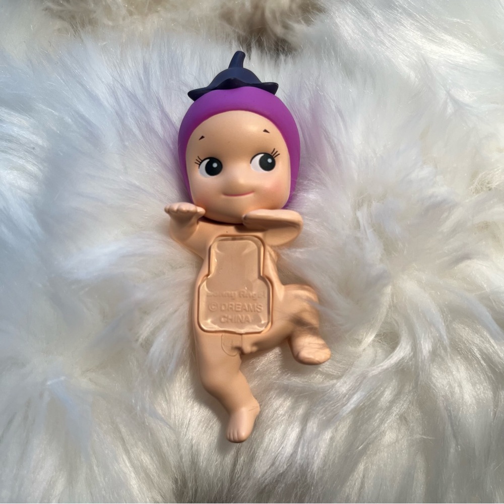 Sonny angel eggplant hipper